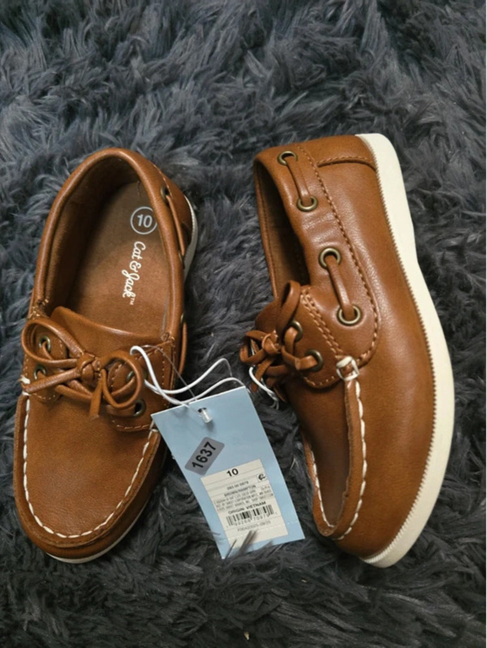 Size 10 brand new shoes from target item. 1637 box 9